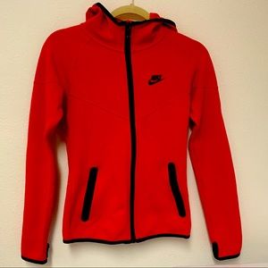 Nike tech fleece hooded jacket women’s size XS